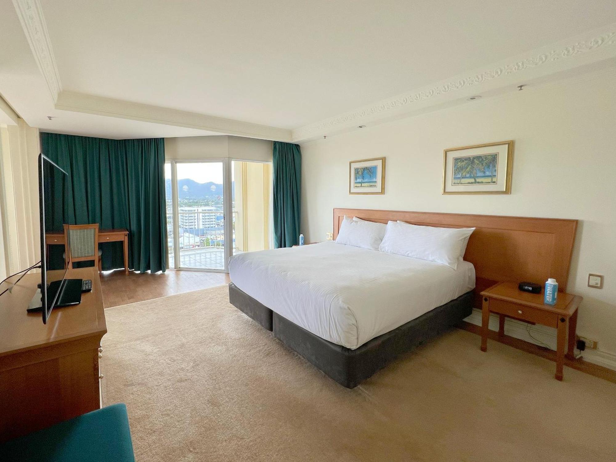 Готель Pullman Cairns International Екстер'єр фото